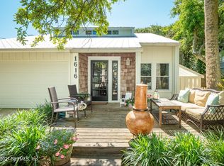 1616 Beach Ave, Atlantic Beach, FL 32233