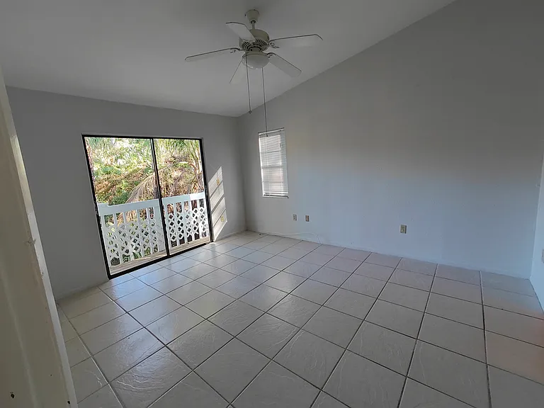 302 Avery Ave #3 — Photo 6