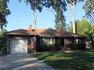 417 Mayflower Rd, Portsmouth, VA 23701