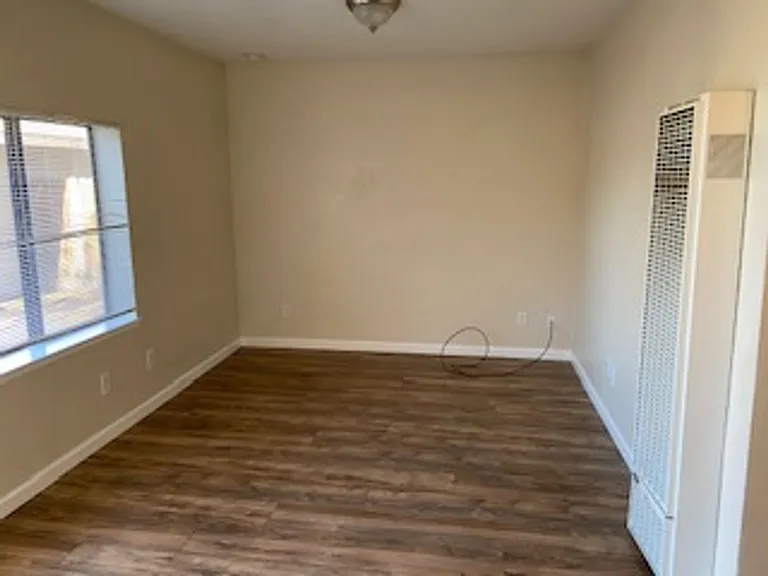 1512 Locust St — Photo 2