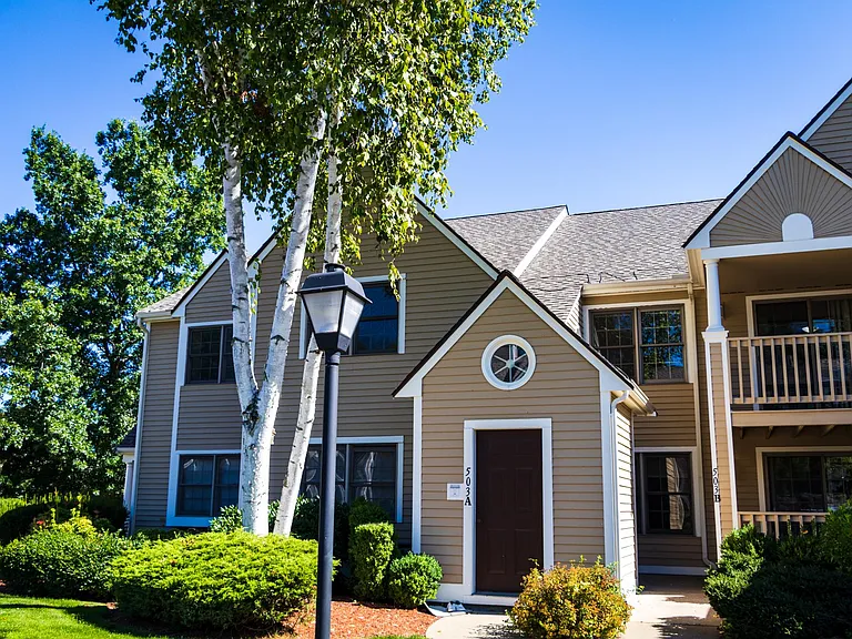 Briar Glen Village — Photo 19