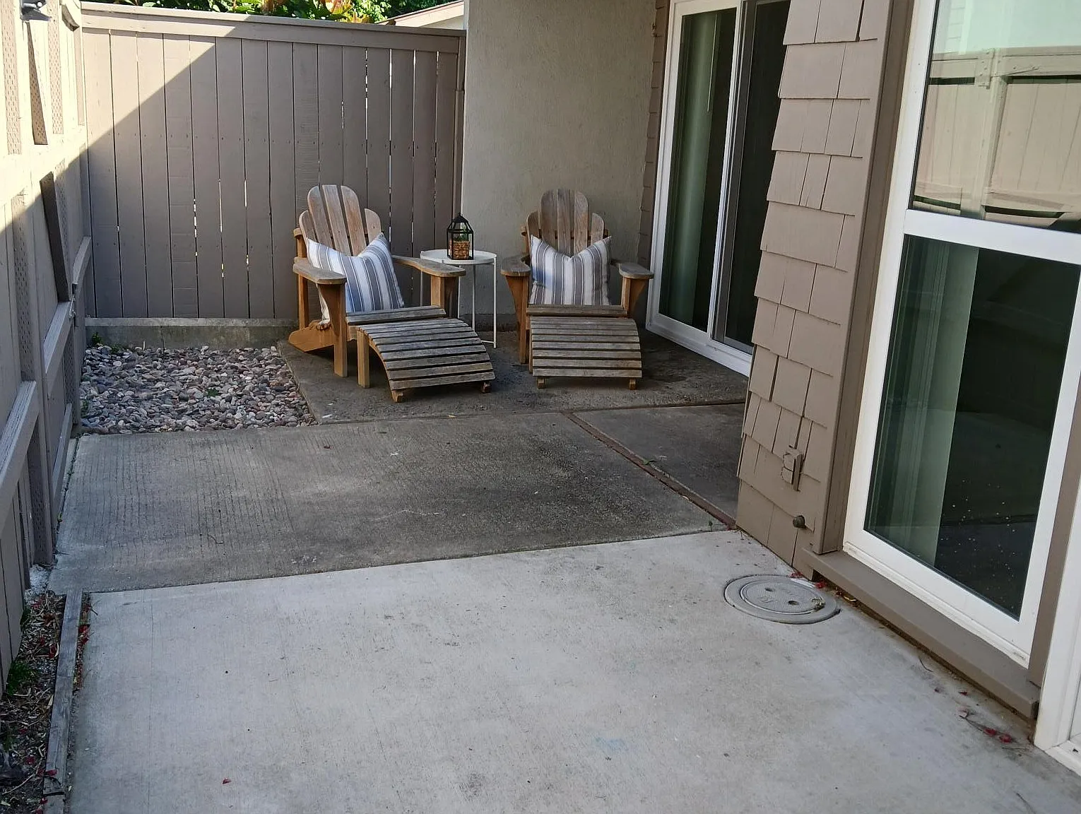 Eastbluff Townhomes — Photo 4