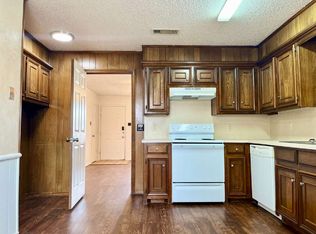 2 bed, 1.0 bath, 896 sqft, $795, Lubbock, TX 79423