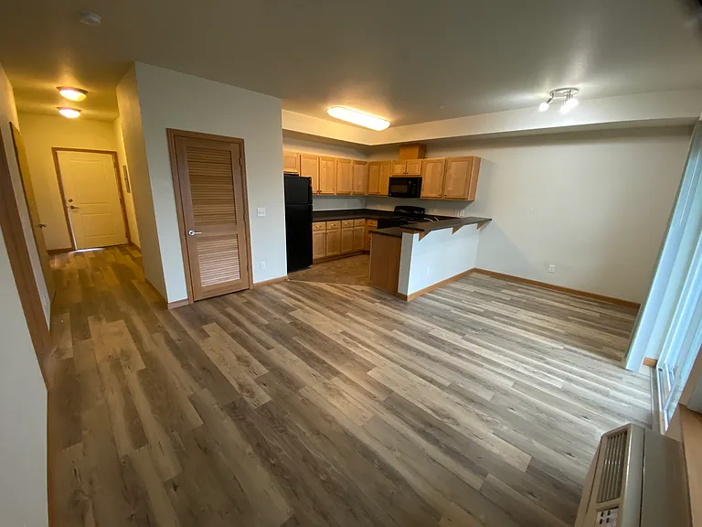 3745 SW Water Ave #101 — Photo 11