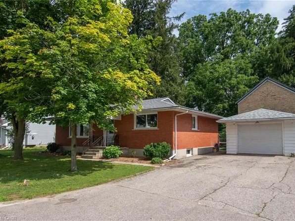 13 Lewis St, Wilmot, ON N3A 1P5