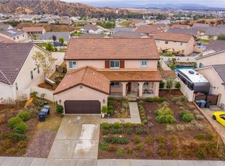 120 Knoll Crest Dr, Calimesa, CA 92320