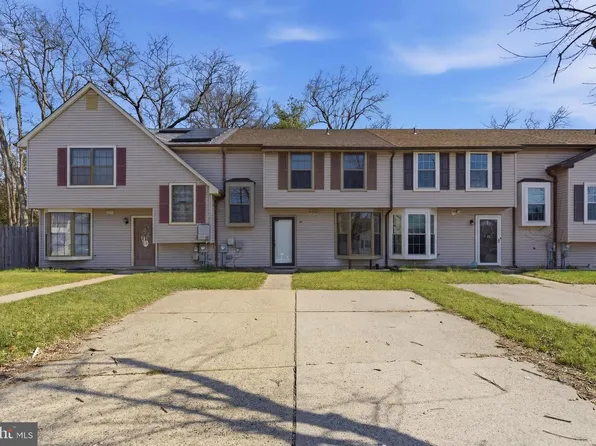 90 Kanabe Dr, Westampton, NJ 08060