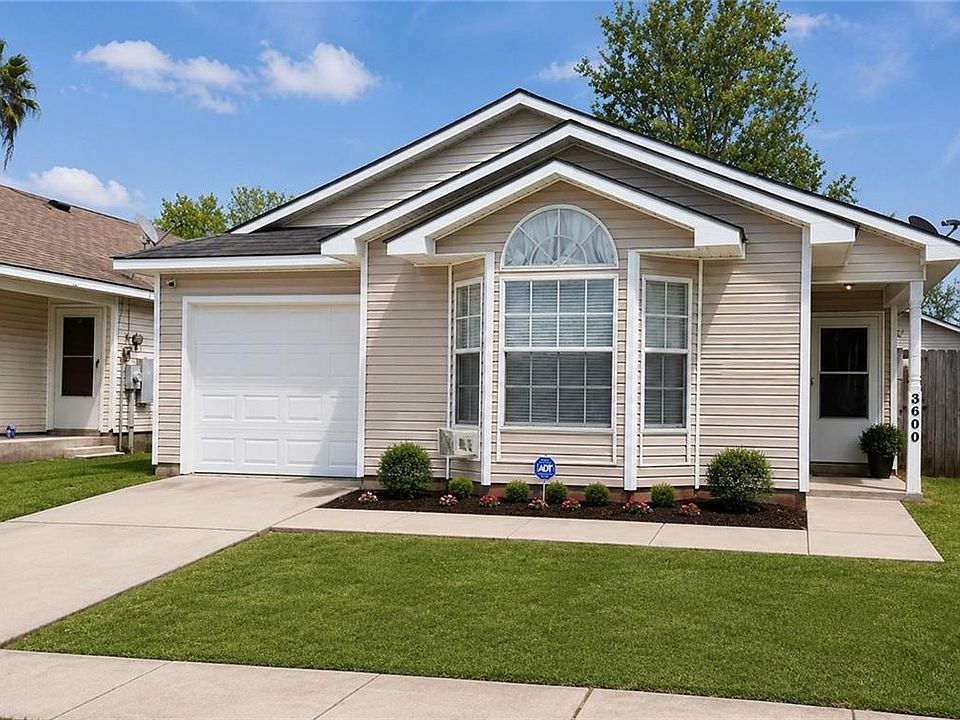1st image of 3600 Meadow Park Ln