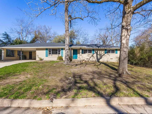 3208 Harwood Dr, Tyler, TX 75701