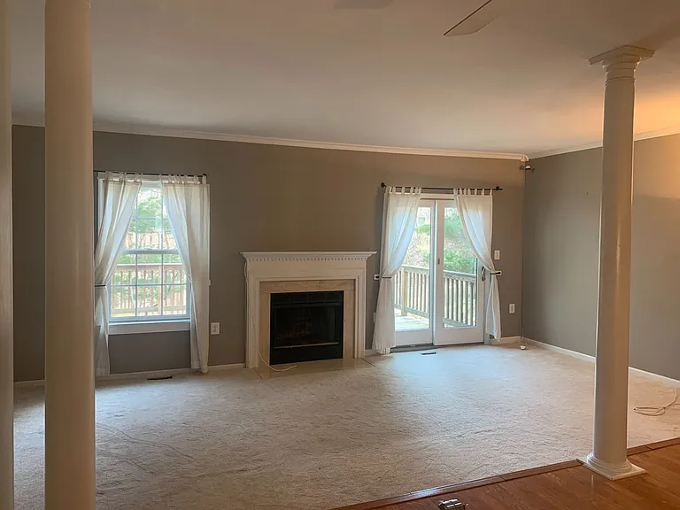 19117 Grotto Ln — Photo 25