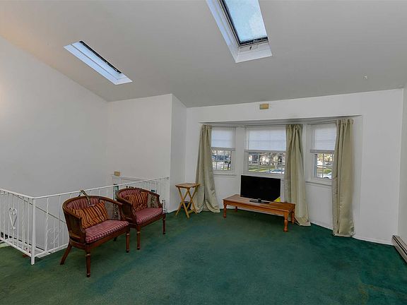 2nd image of 1214 Waverly Ave