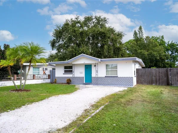 718 Northmoor Ave N, Saint Petersburg, FL 33702
