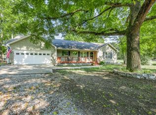 13070 Dow Rd, Gravette, AR 72736