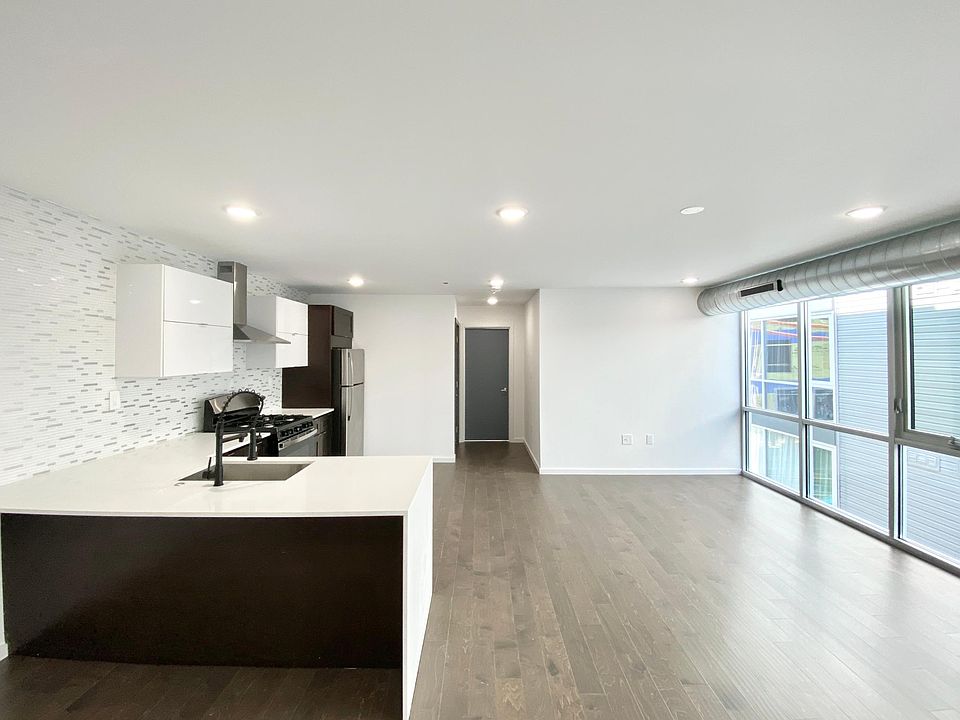 1st image of 1233 N Franklin St #U4