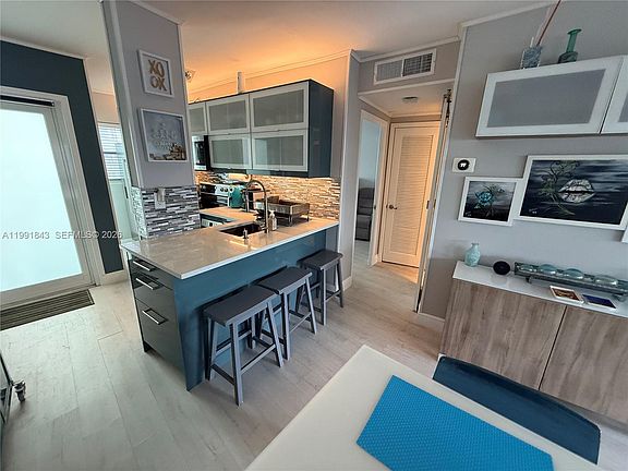 2nd image of 3250 NE 28th St APT 212