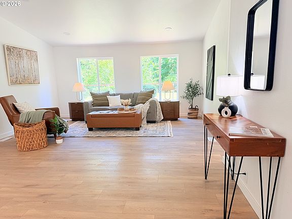 5th image of 71 N Hobby Ct