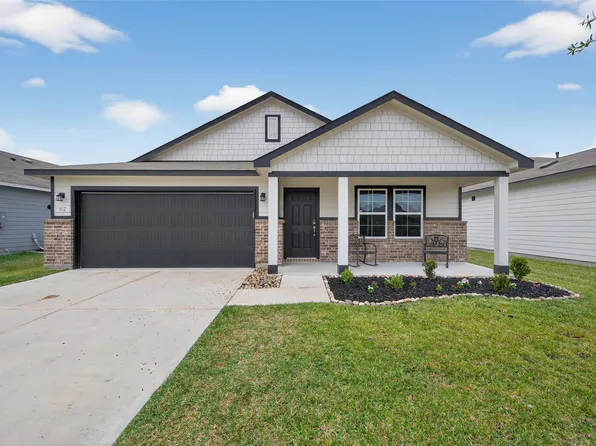 812 Brookside Dr, Dayton, TX 77535