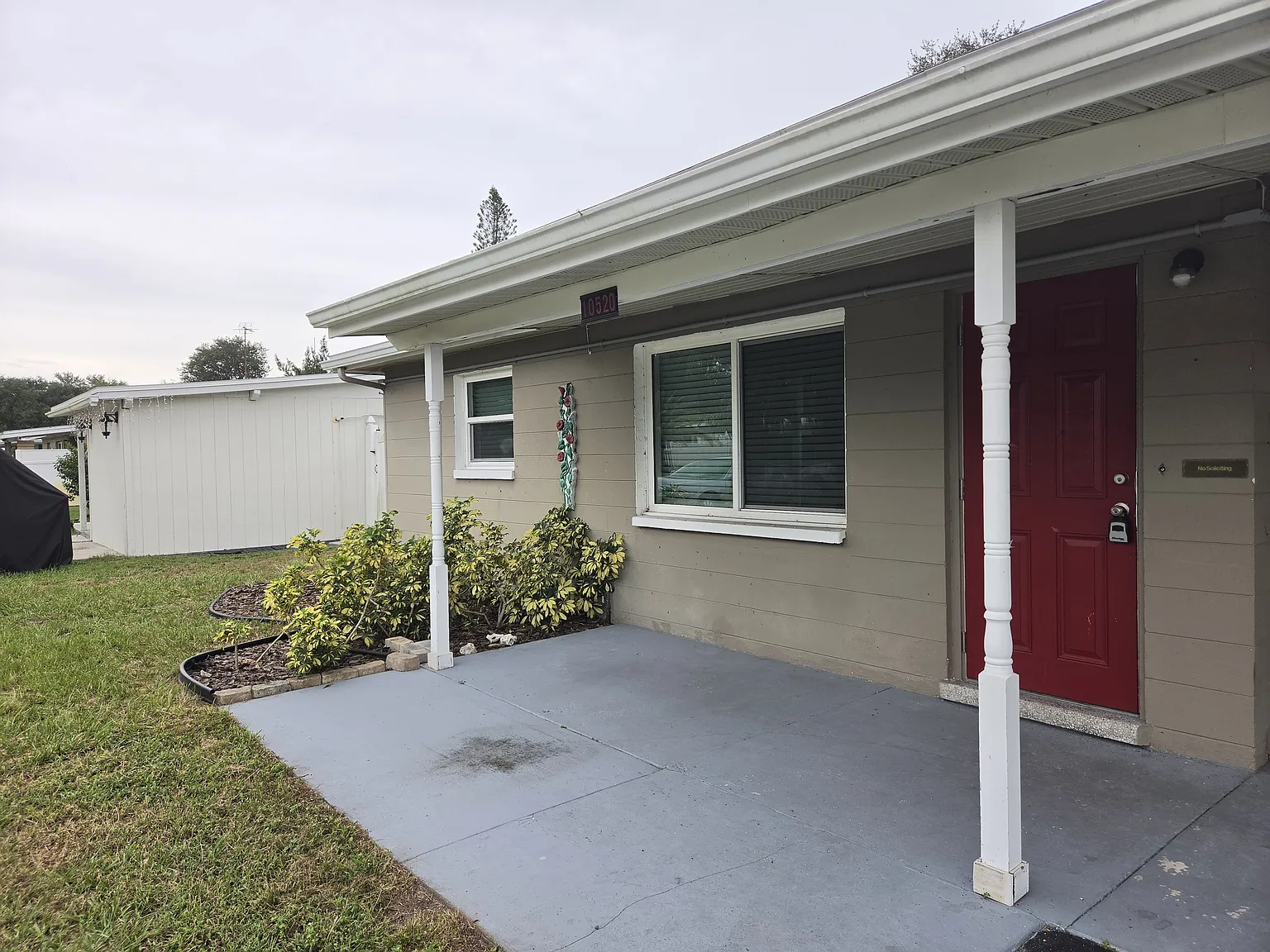 2 bed, 594 sqft, $1,750 — Photo 2
