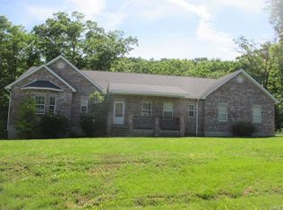 60 W Trail Dr, Eureka, MO 63025