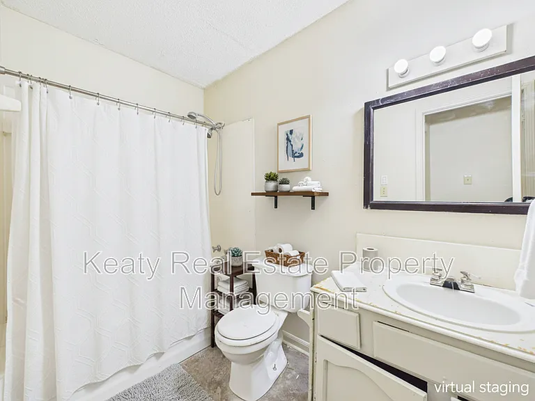 102 Dorchester St #A — Photo 5