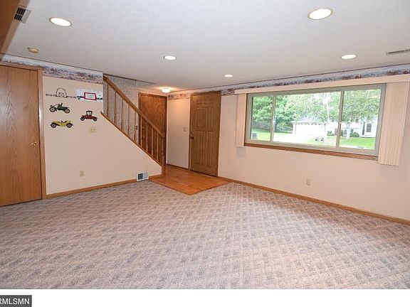 5th image of 13624 Washburn Ave S