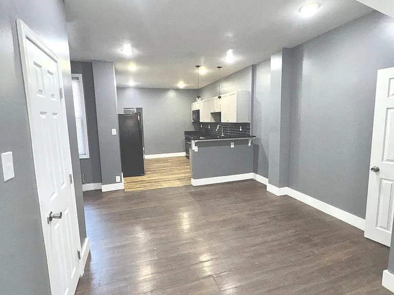 5108 Race St — Photo 2