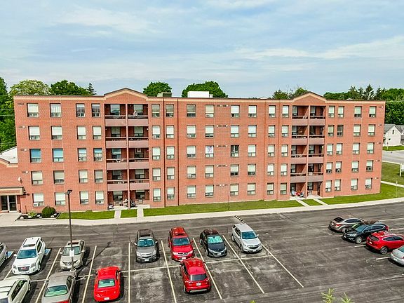 3rd image of 70 Queen St #407