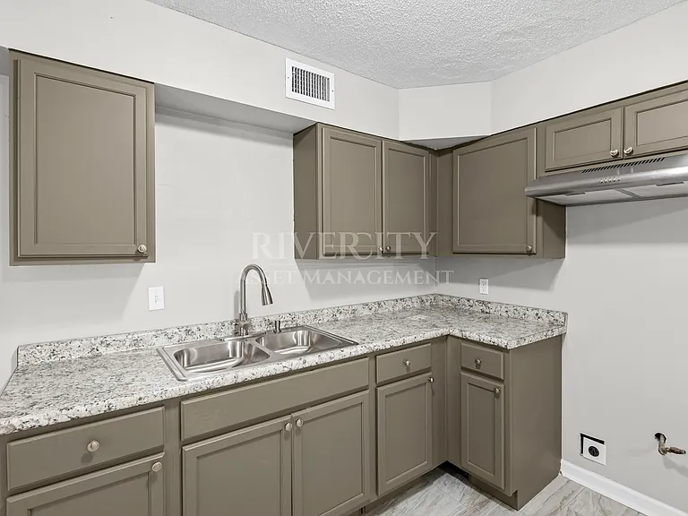 3405 Medford Cv — Photo 10