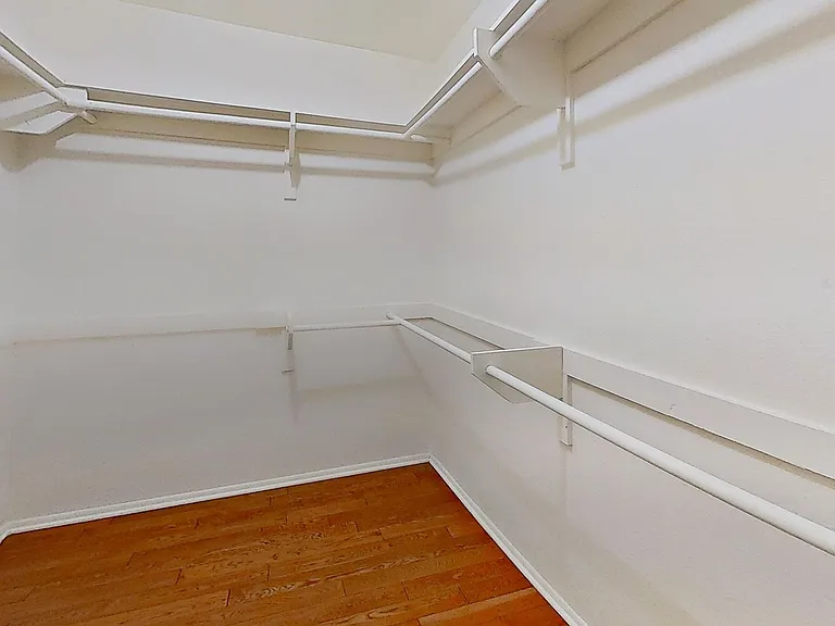 4425 Whitsett Ave #213 — Photo 20