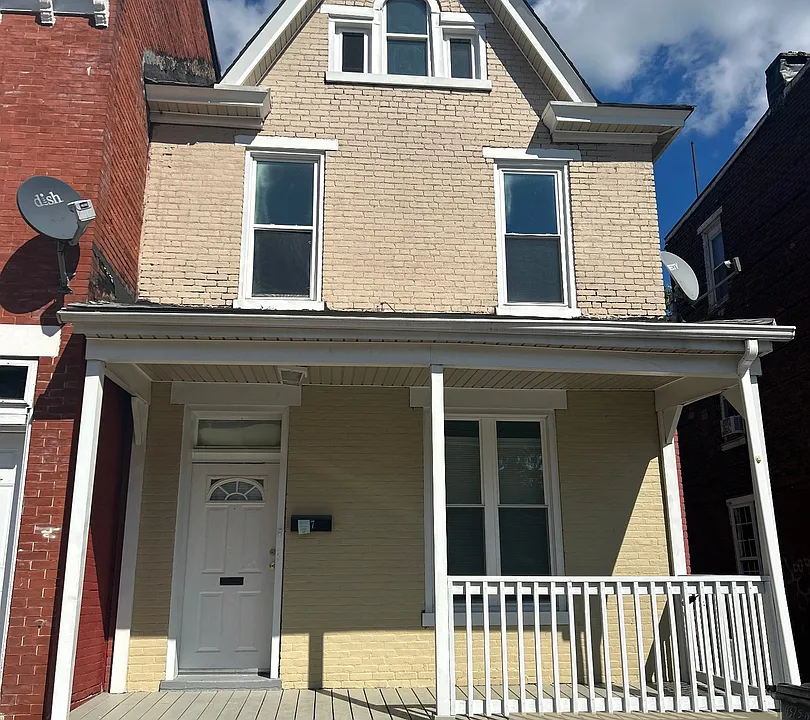 437 S 14th St