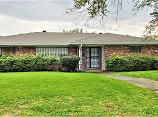 2013 E Prien Lake Rd, Lake Charles, LA 70601