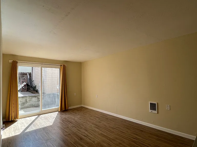 1524 Lafayette St #B — Photo 7