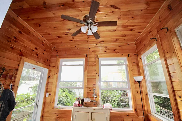 Rented by Realty Nerd | media 14