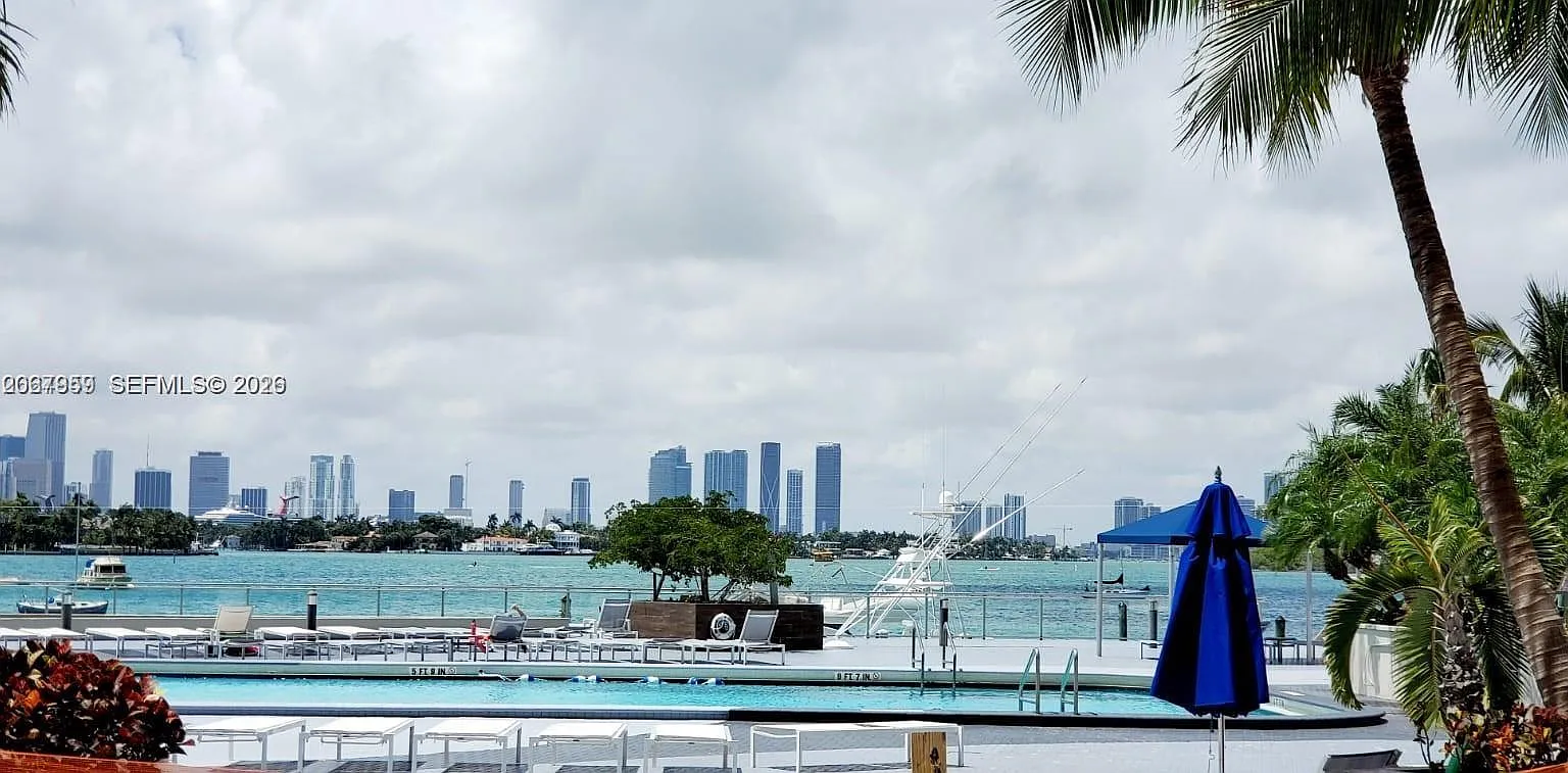 Mirador 1200 Condo — Photo 1