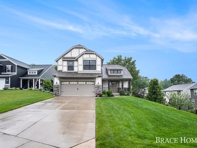 573 Highlander Dr NE, Rockford, MI, 49341