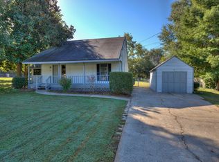 101 River Creek Dr, Woodstock, GA 30188