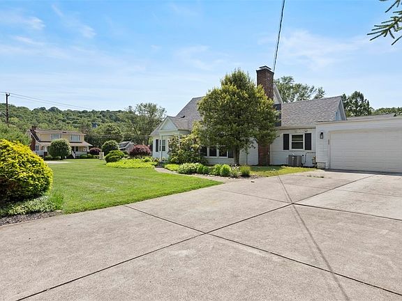 3rd image of 3154 Windgate Dr