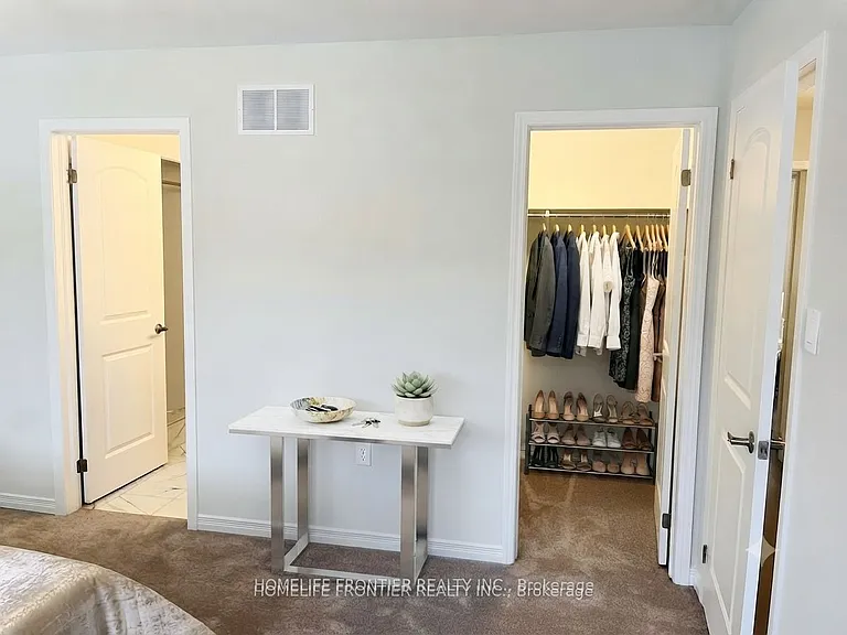 127 Munro Cir — Photo 10