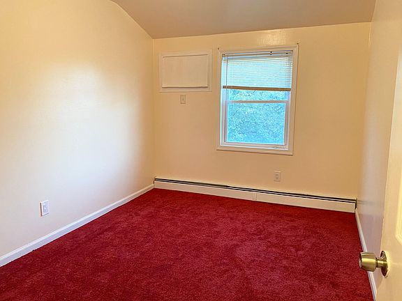 5th image of 10527 Princeton St Floor 2