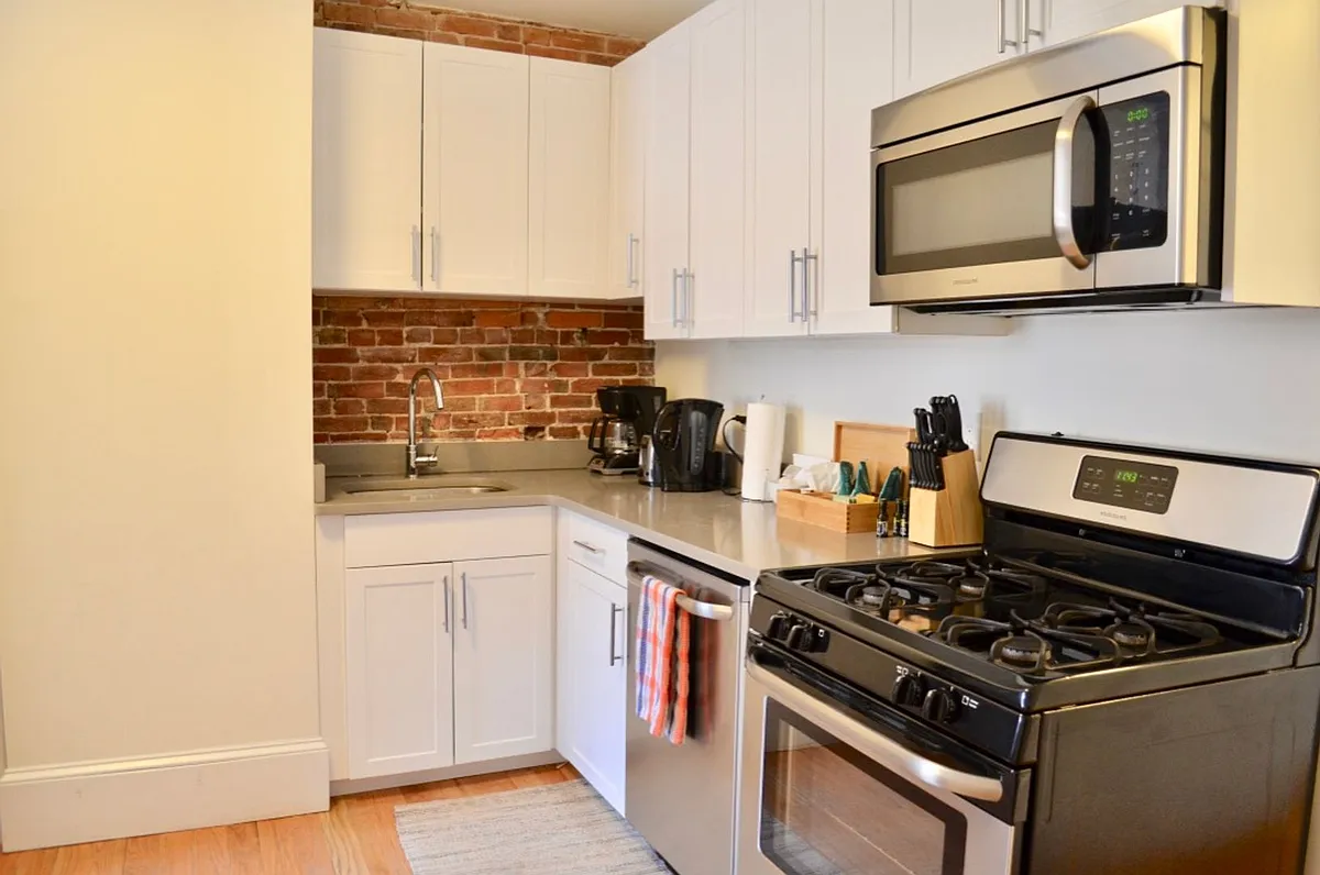 Building Photo - 40 E Springfield St #3