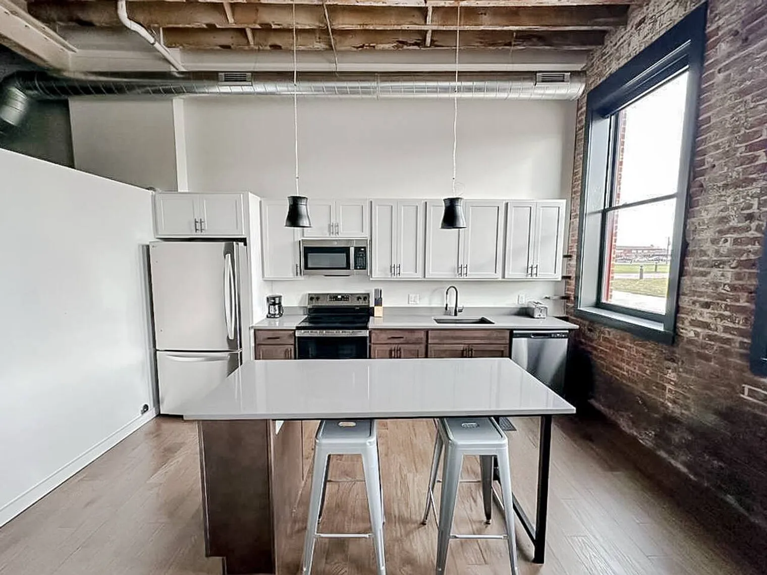 1 bed, 1.0 bath, $1,720 — Photo 4