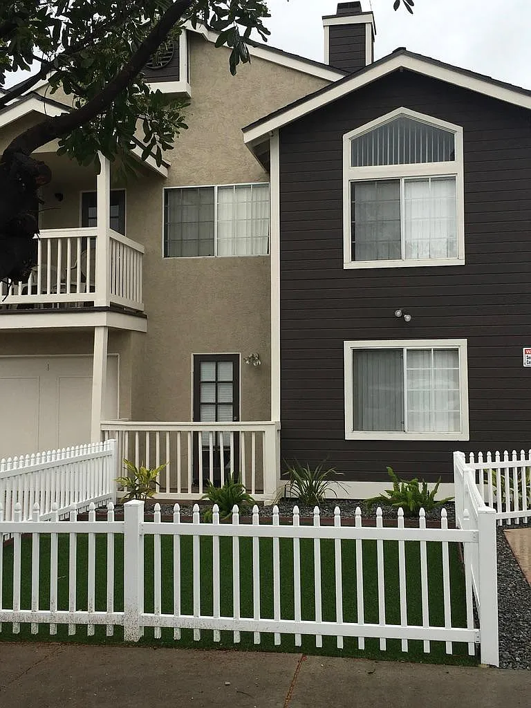 Building Photo - 4114 Swift Ave #4