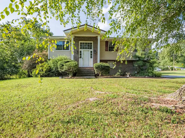 8875 Sedman Rd, Hixson, TN 37343