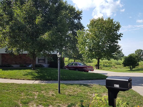 2nd image of 9824 Betsy Ross Ln