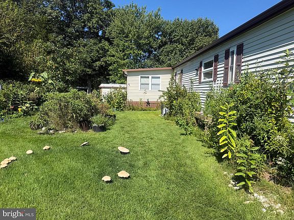 4th image of 273 Mayflower Dr