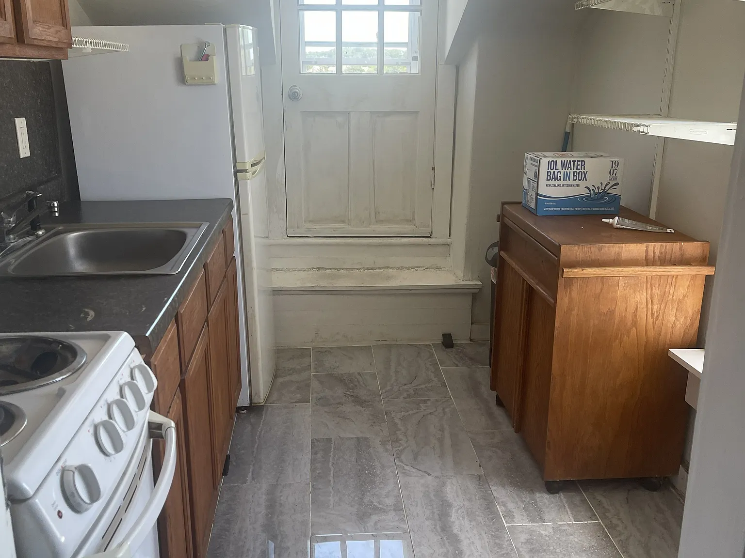 1 bed, $1,000 — Photo 4