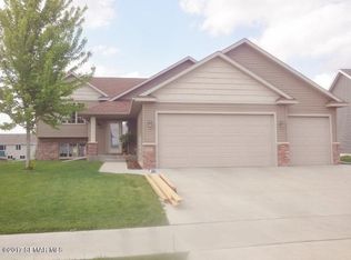 2083 Starburst Dr SW, Rochester, MN 55902