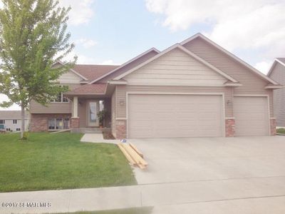2083 Starburst Dr SW, Rochester, MN, 55902