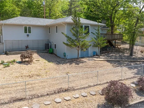 2162 Big Island Dr, Roach, MO 65787
