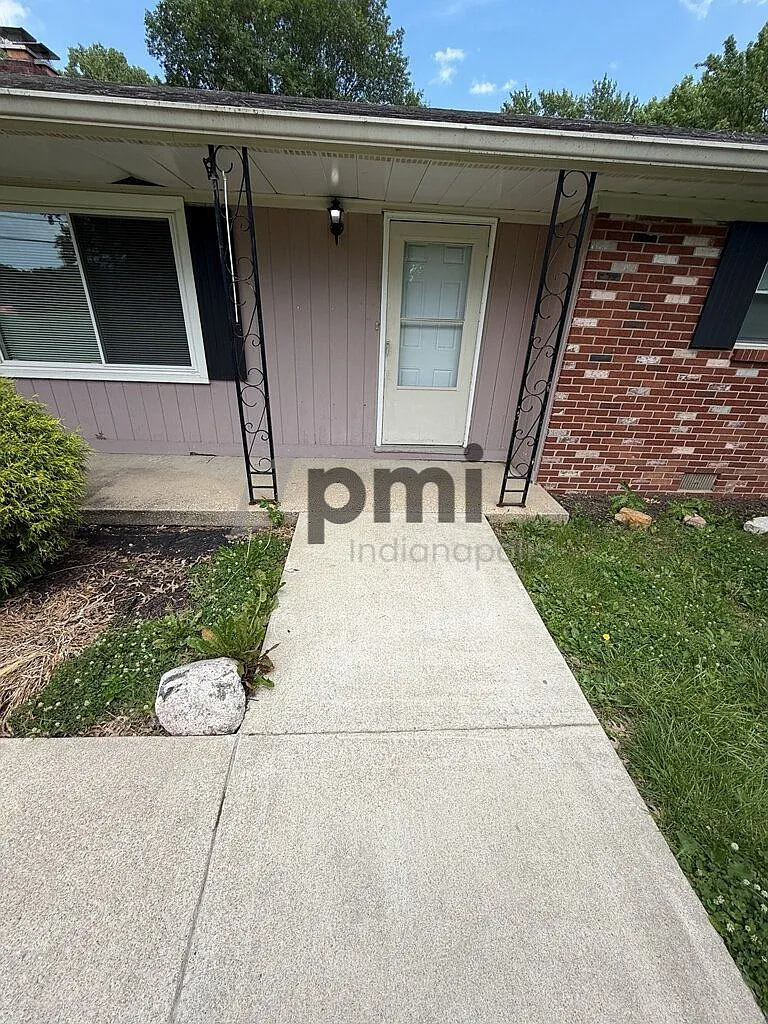3 bed, 2.5 bath, 1930 sqft, $2,395 — Photo 4